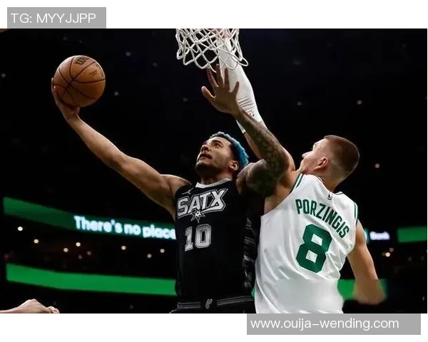 显着有些上头了！马刺后场新星伤愈复出首战的体现并不抱负？